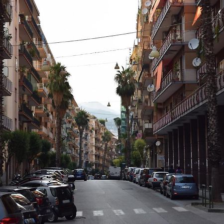 Bed and Breakfast Mare Di Luci Salerno Exterior foto